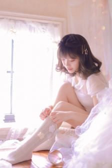在御花园进入太子妃的小说